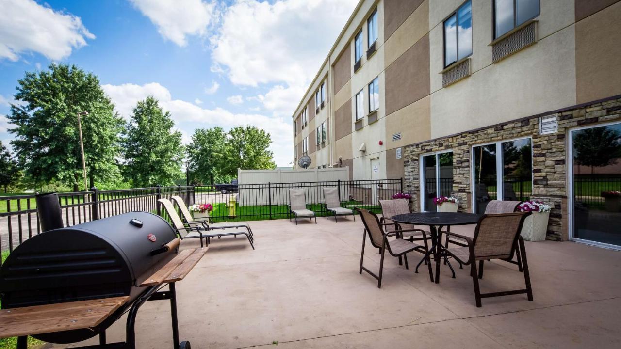 Best Western Plus Lee'S Summit Hotel & Suites Esterno foto