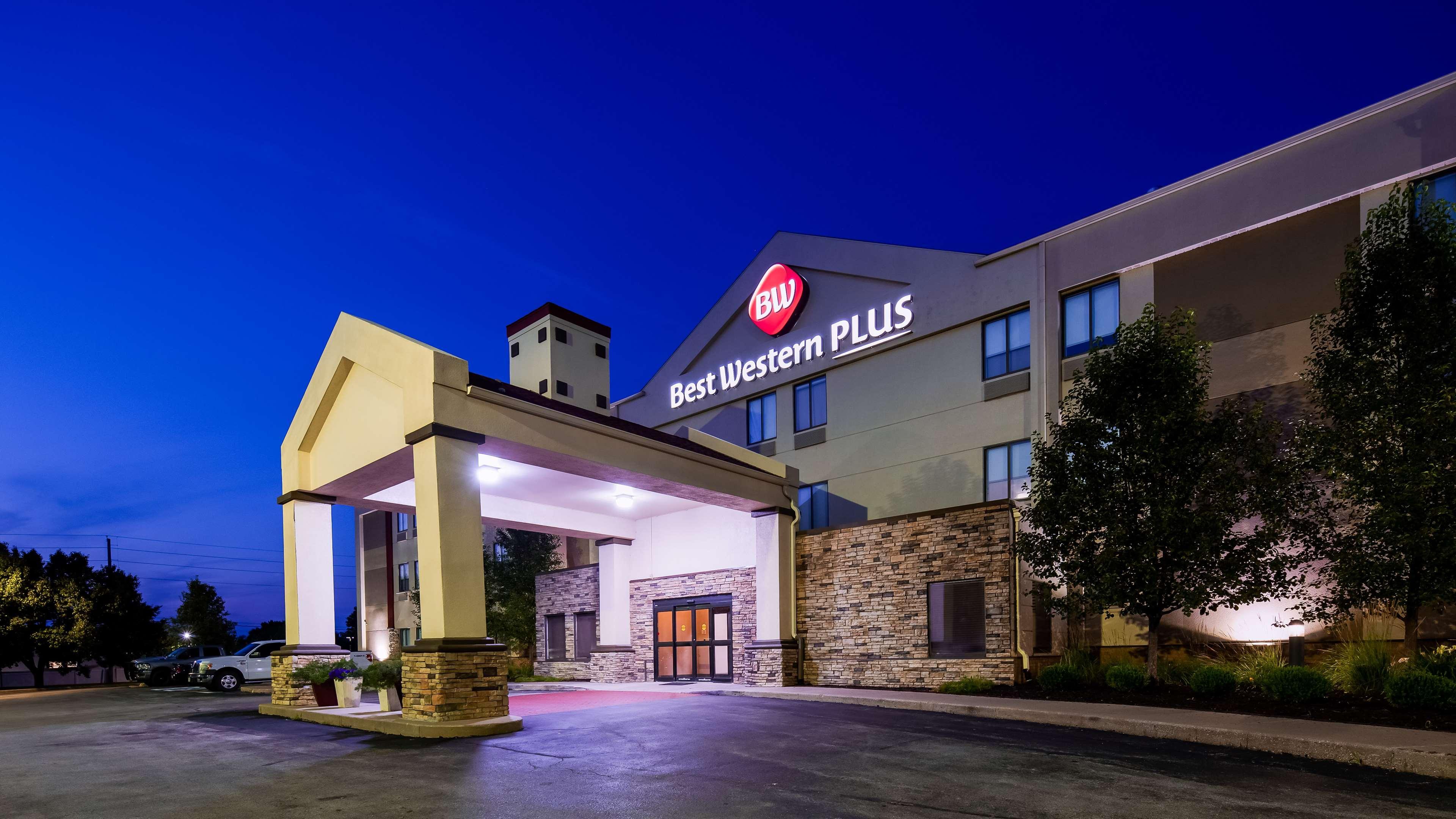 Best Western Plus Lee'S Summit Hotel & Suites Esterno foto