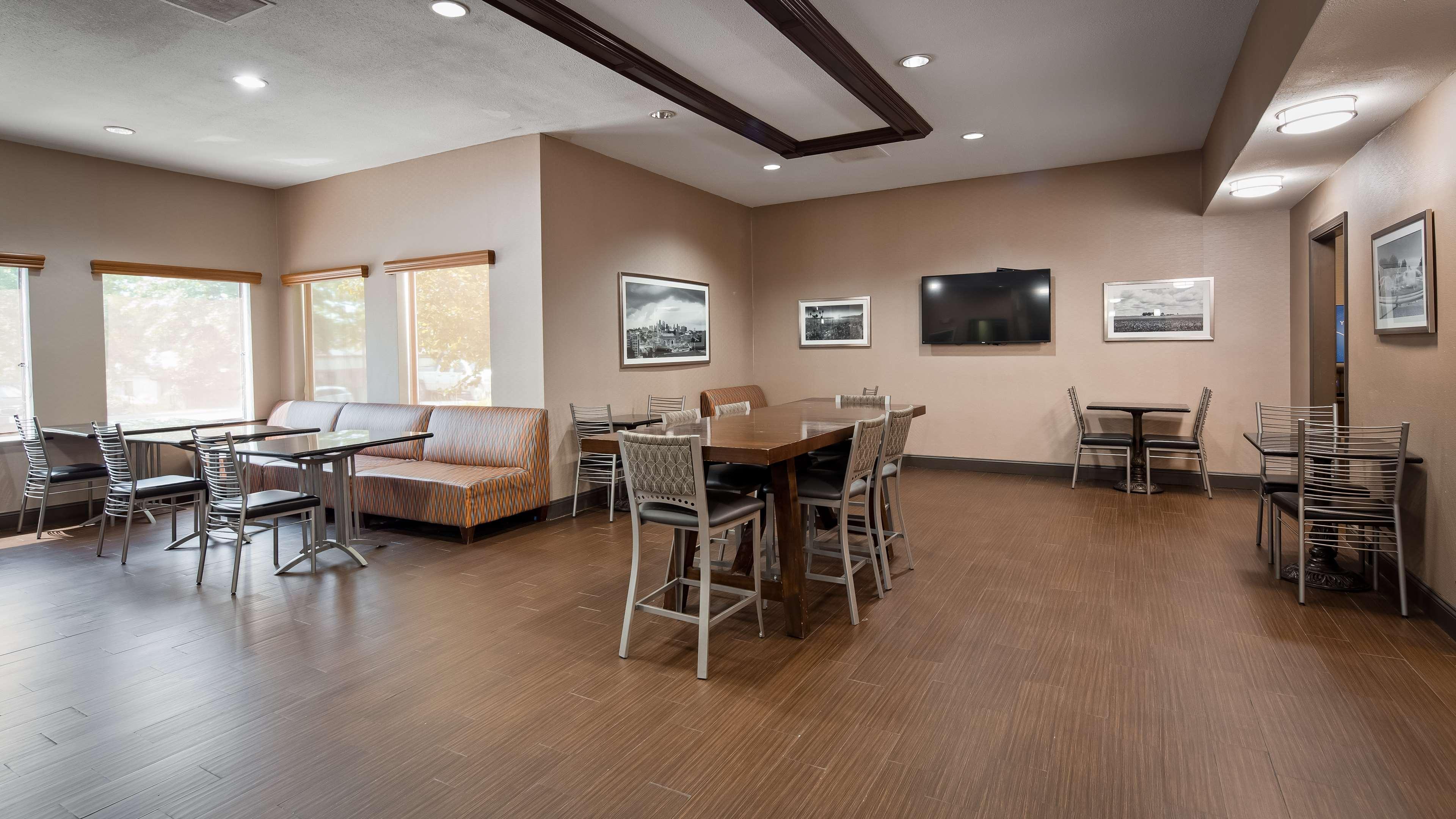 Best Western Plus Lee'S Summit Hotel & Suites Esterno foto