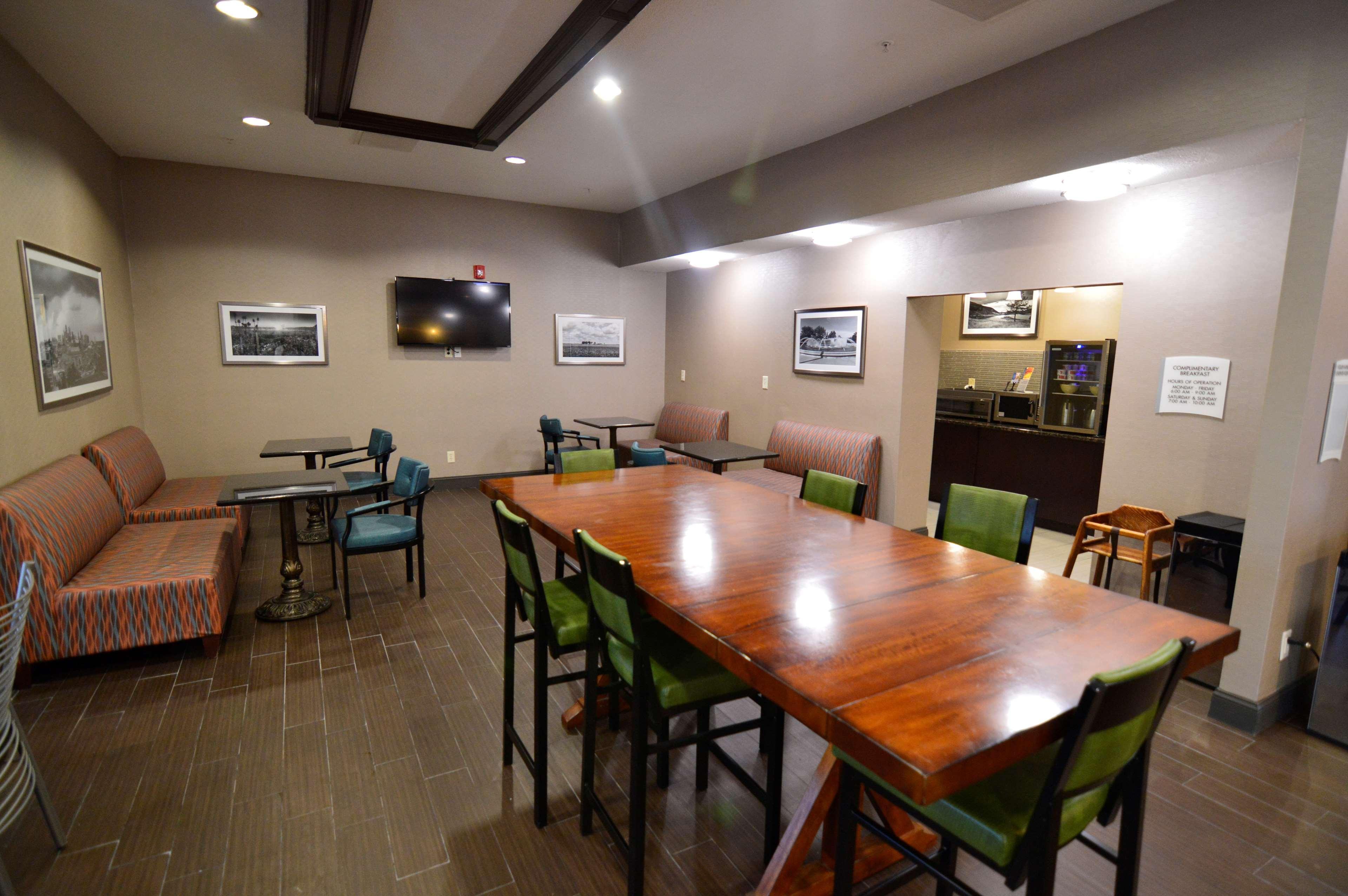 Best Western Plus Lee'S Summit Hotel & Suites Esterno foto