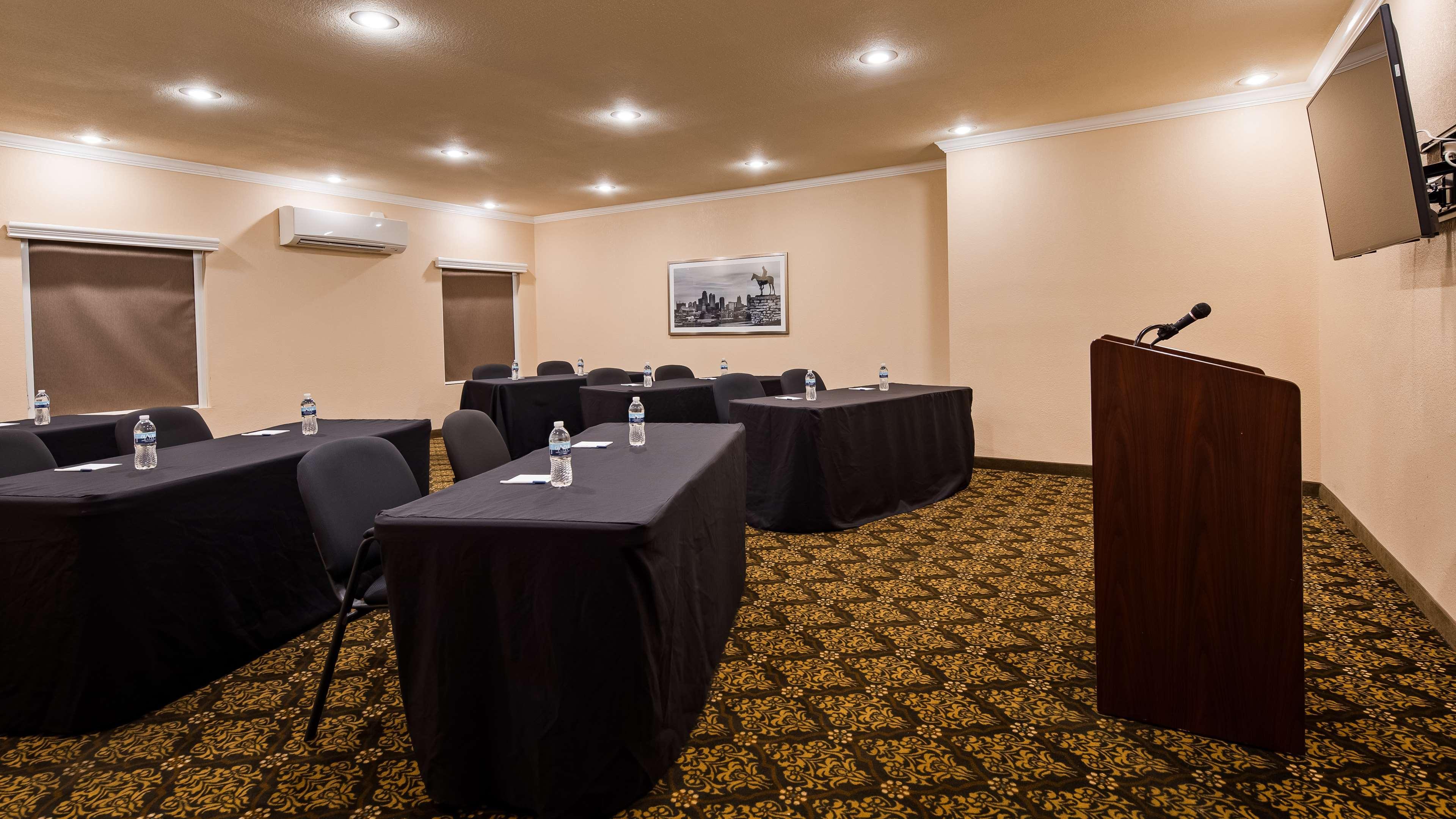 Best Western Plus Lee'S Summit Hotel & Suites Esterno foto
