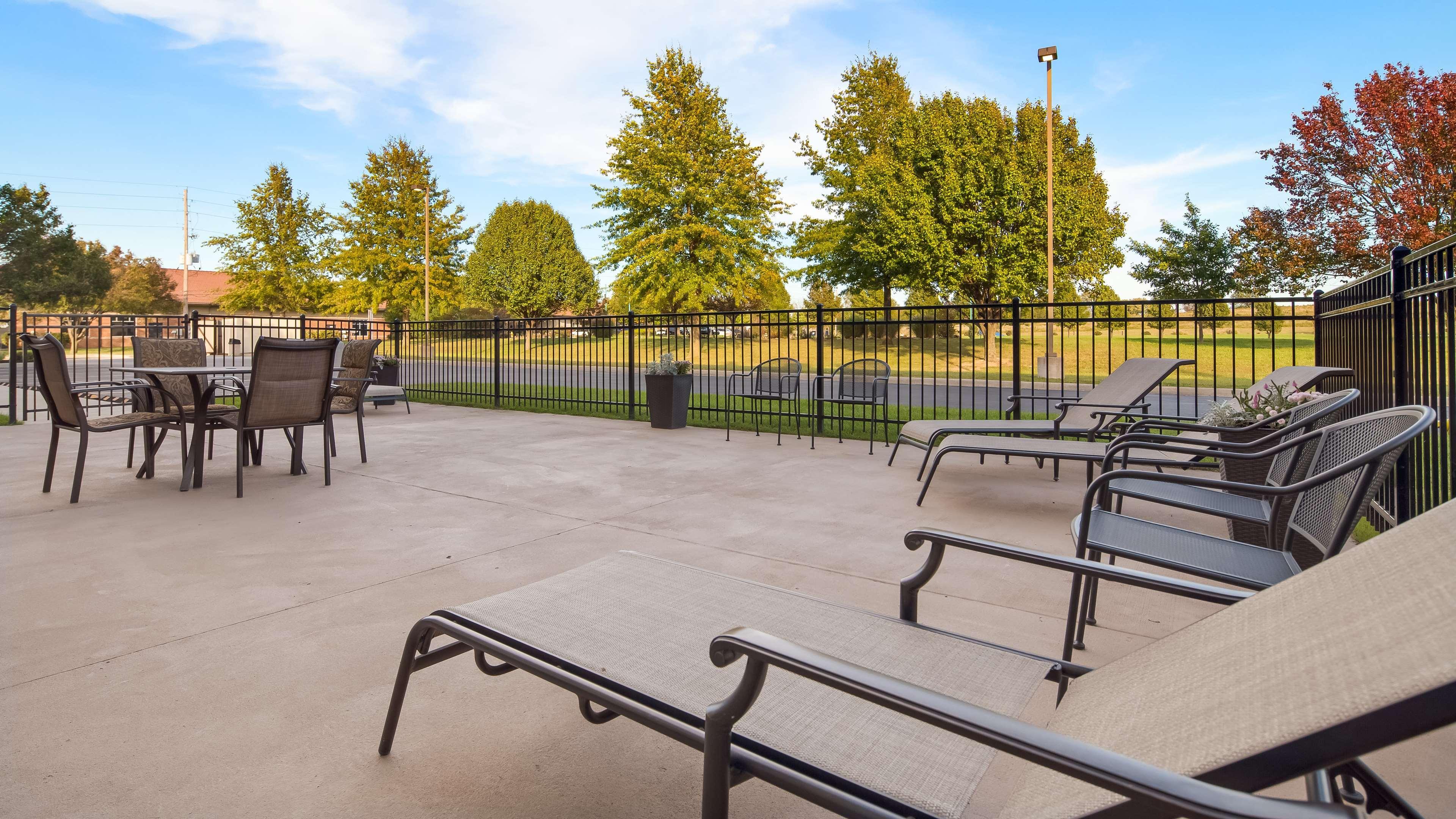 Best Western Plus Lee'S Summit Hotel & Suites Esterno foto